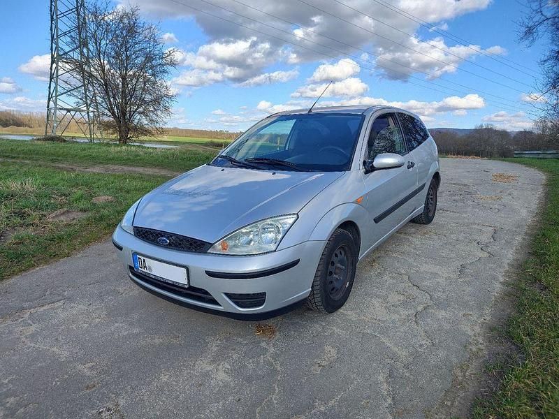 Gebraucht Ford Focus 101 PS (74 kW) 2003 Silber Limousine