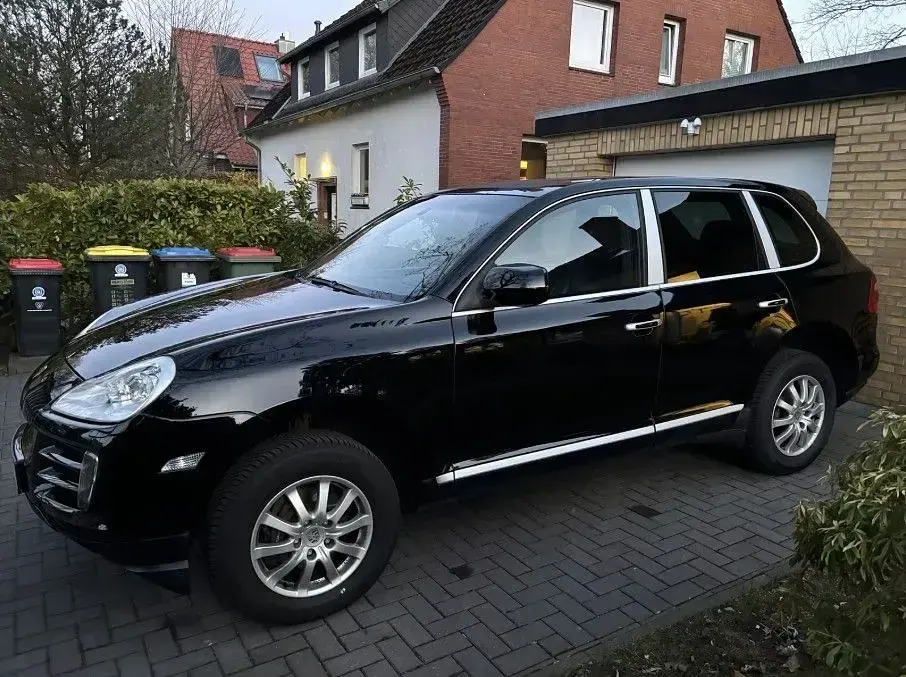 Second-hand Porsche Cayenne 290 CP (213 kW) 2008 Negru SUV