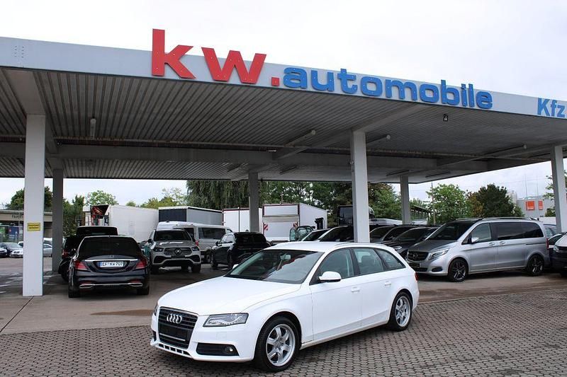 Weiß Gebraucht 2010 Audi A4 Attraction Kombi | 6.950 € (Guter Preis) - Bild 1/4