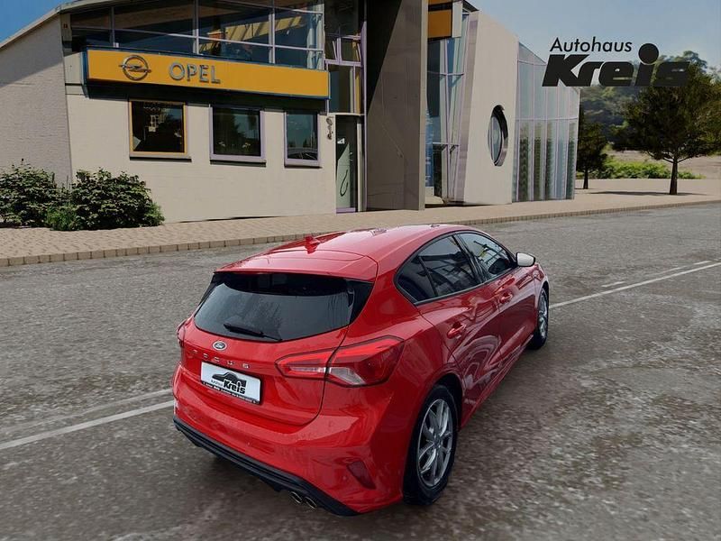 Gebraucht Ford Focus ST-Line 125 PS (91 kW) 2019 Rot Limousine