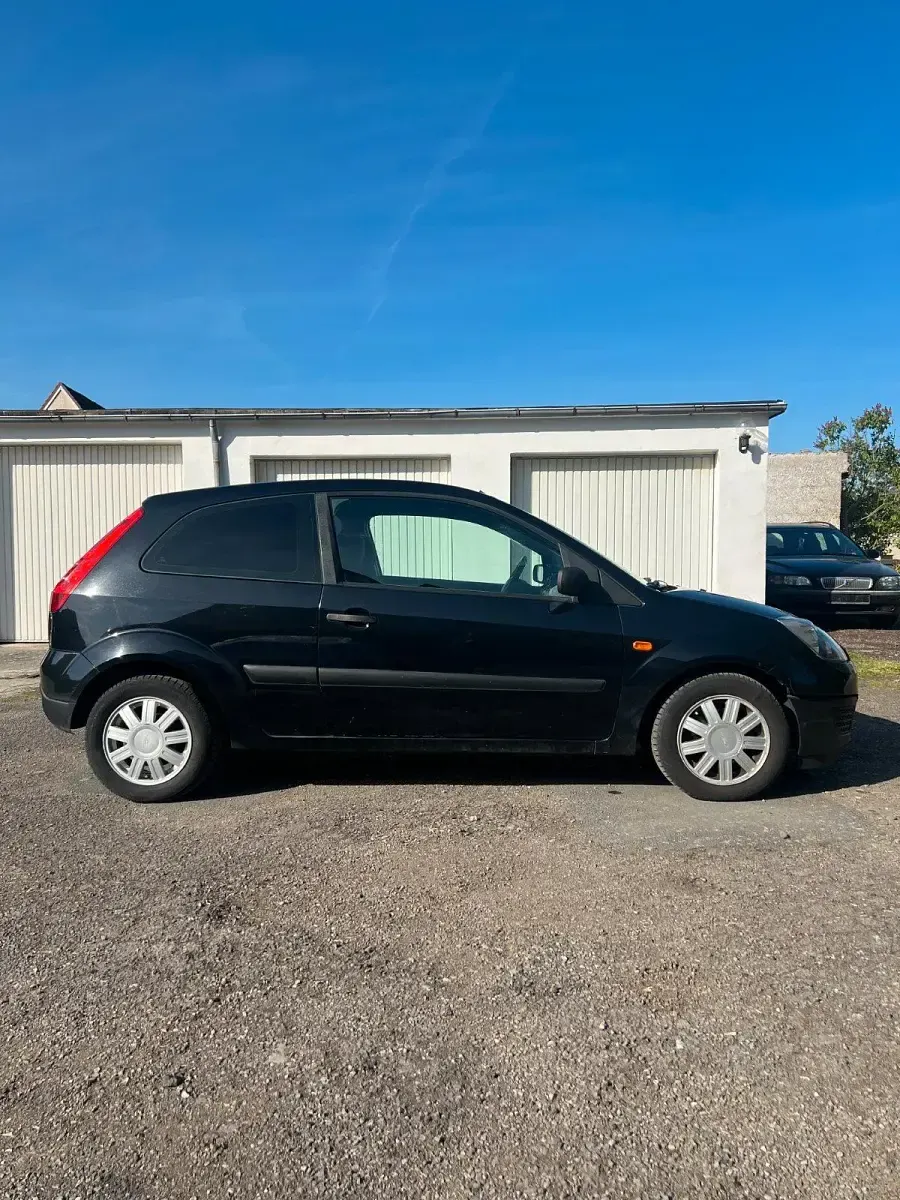 Gebraucht Ford Fiesta 60 PS (44 kW) 2006 Schwarz Kleinwagen