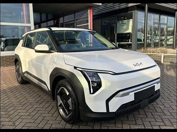 Neu Kia EV3 Air 150 kW (204 PS) 2025 Schneeweiß SUV
