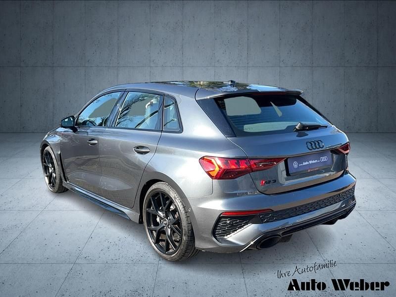 Gebraucht Audi RS3 Sportback Ambiente 400 PS (294 kW) 2023 Kleinwagen