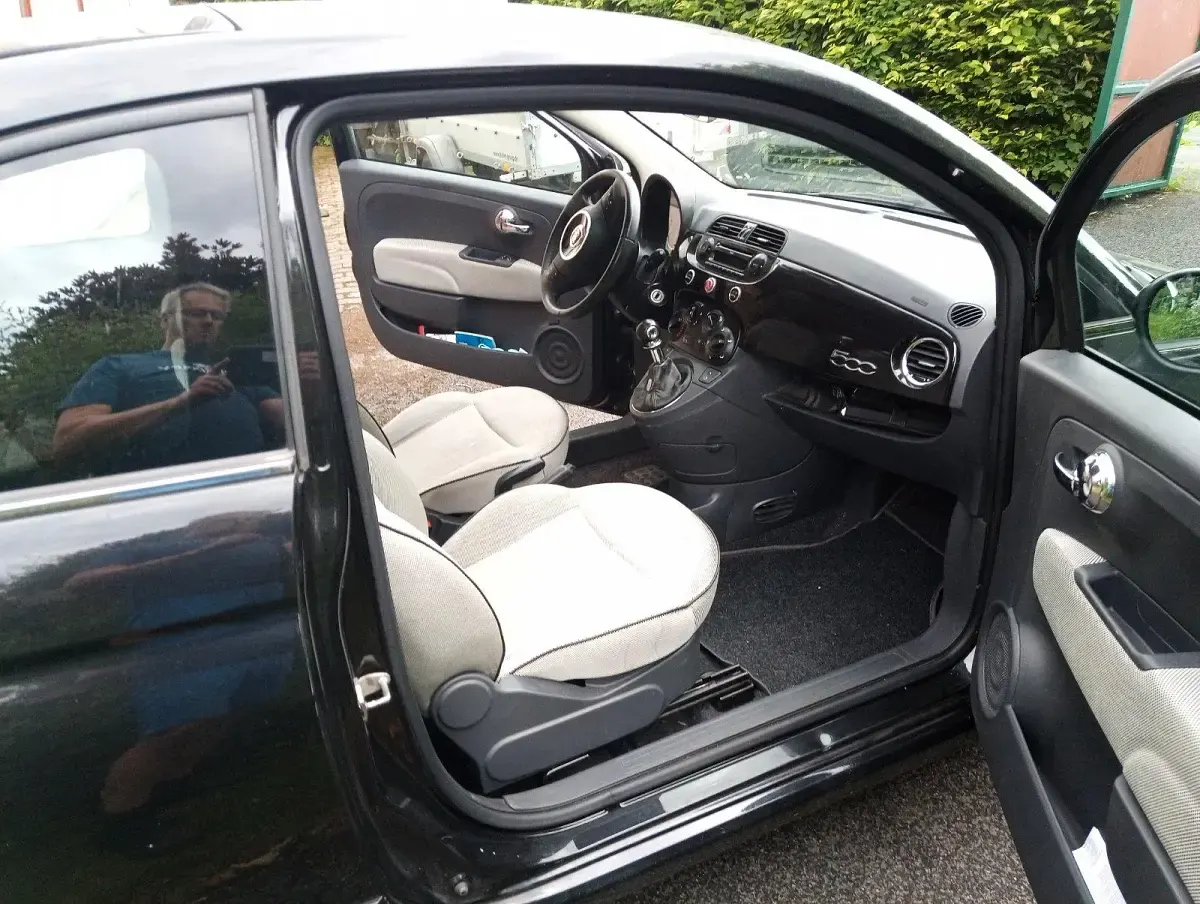 Gebraucht Fiat 500 Lounge 86 PS (63 kW) 2011 Schwarz Kleinwagen