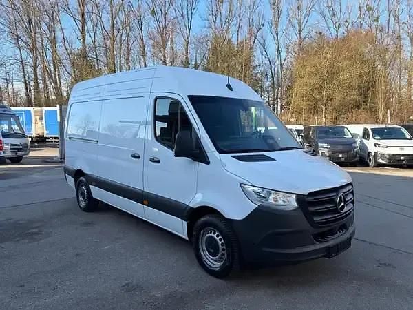 Gebraucht Mercedes Sprinter 170 PS (125 kW) 2025 Arktikweiss Van