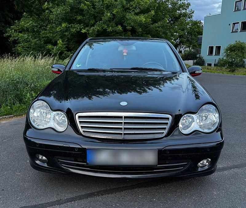 Gebraucht Mercedes C200 Avantgarde 163 PS (119 kW) 2007 Schwarz Limousine