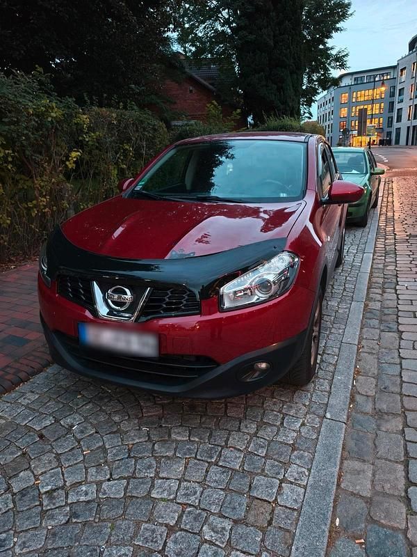 Gebraucht Nissan Qashqai 147 PS (108 kW) 2010 Rot SUV