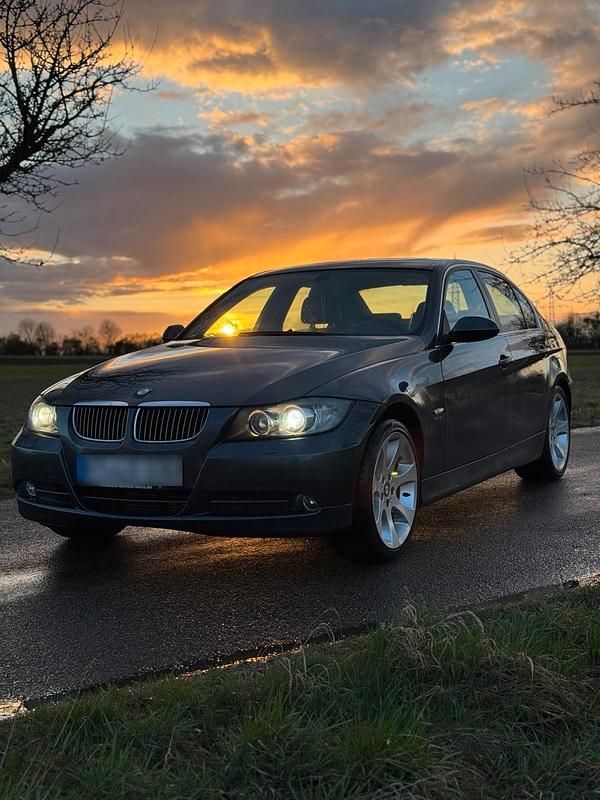 Second-hand BMW 330 231 CP (169 kW) 2006 Gri Berlinǎ