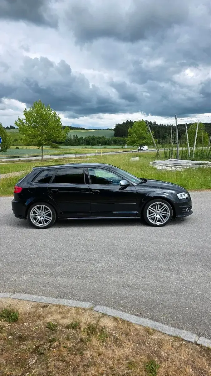 Gebraucht Audi S3 Sportback 265 PS (194 kW) 2010 Schwarz Kleinwagen