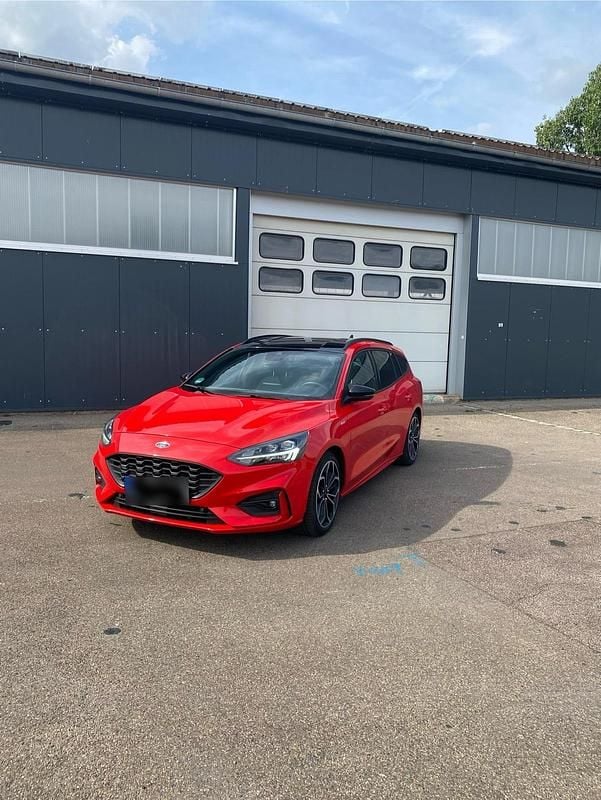 Gebraucht Ford Focus ST-Line 150 PS (110 kW) 2019 Rot Kombi