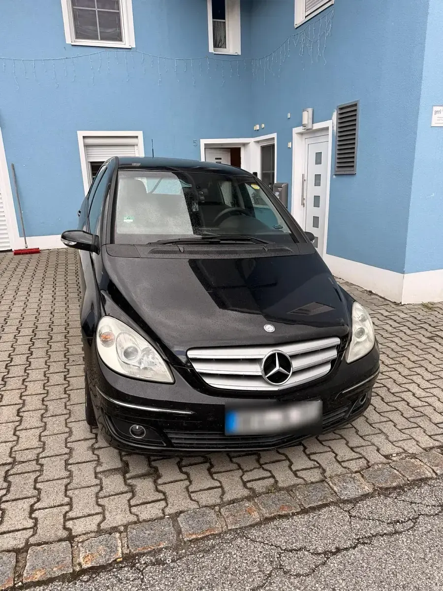 Gebraucht Mercedes B200 143 PS (105 kW) 2005 Schwarz Van / Kleinbus