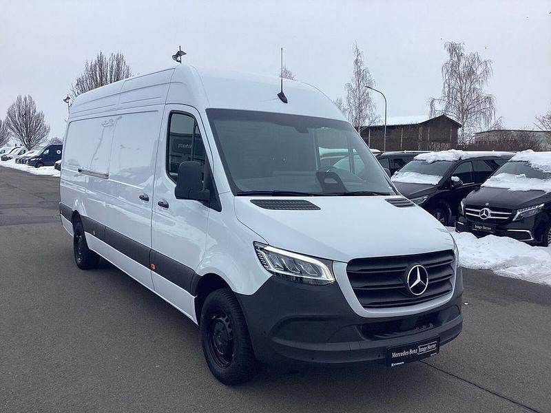 Gebraucht Mercedes Sprinter 150 PS (110 kW) 2024 Arktikweiß Van