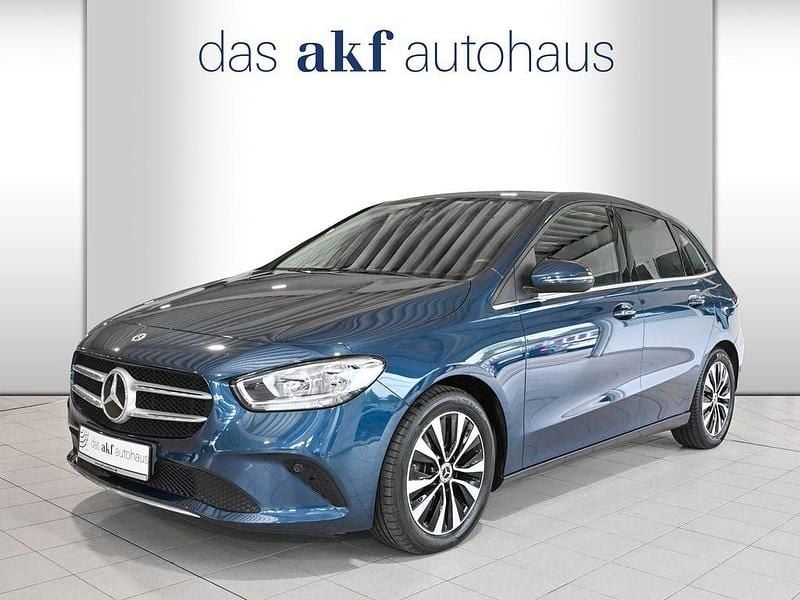 Denimblau metalliclack Gebraucht 2022 Mercedes B220 Style Van / Kleinbus | 24.950 € (Superpreis) - Bild 1/4