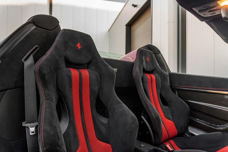 Gebraucht Ferrari 458 605 PS (444 kW) 2015 Rot Cabrio