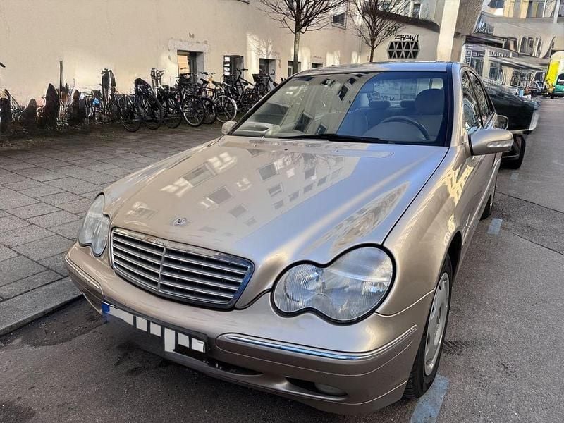 Gebraucht Mercedes C180 Elegance 129 PS (94 kW) 2000 Gold Limousine