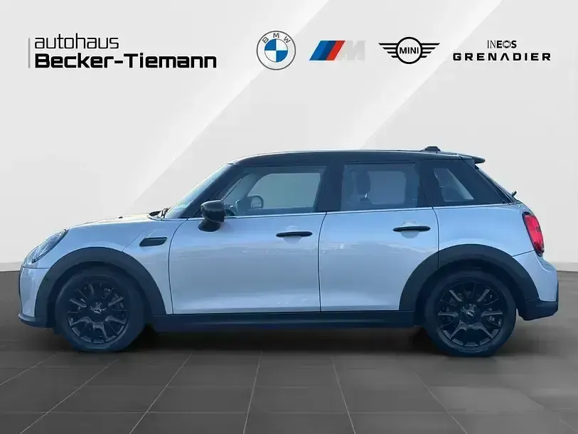 Używany Mini Cooper 136 KM (100 kW) 2022 Biały Hatchback