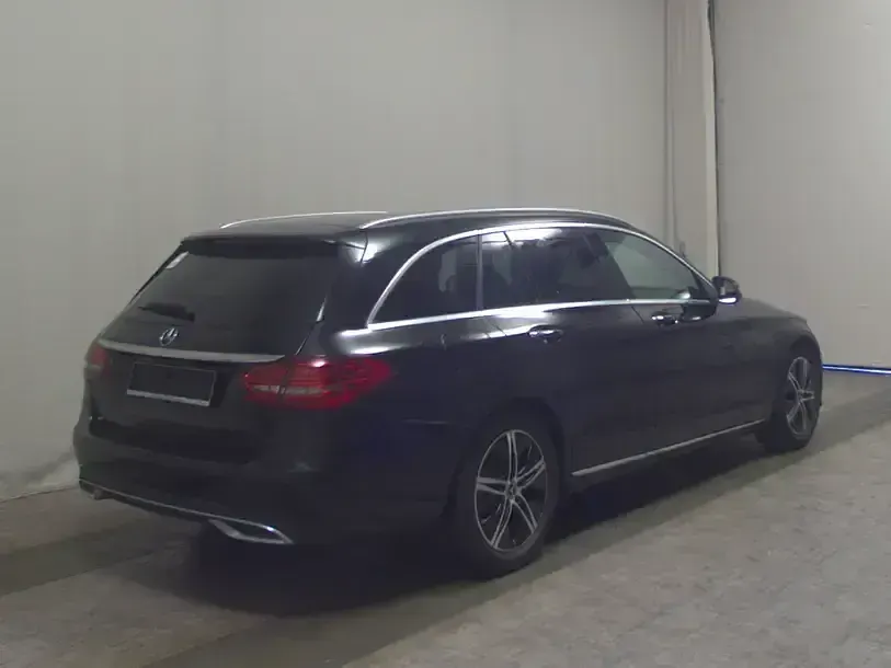 Gebraucht Mercedes C220 Avantgarde 194 PS (142 kW) 2020 Schwarz Kombi
