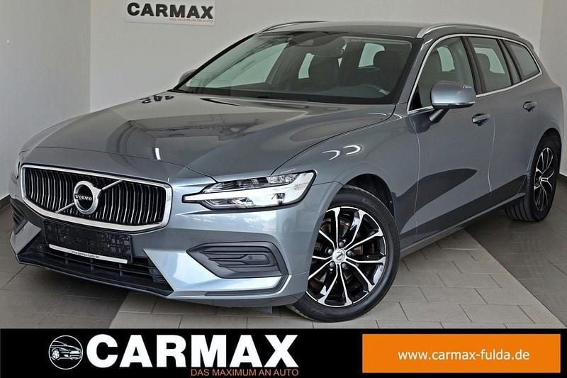 Grau Gebraucht 2020 Volvo V60 Momentum Kombi | 21.899 € (Superpreis) - Bild 1/4