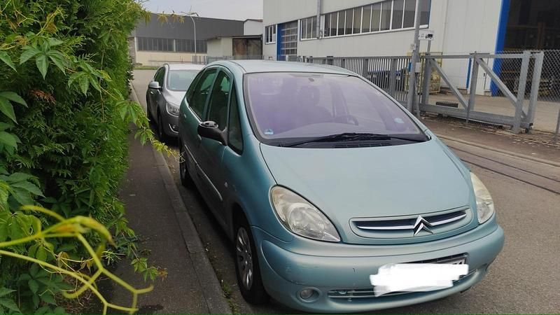 Gebraucht 2003 Citroën Xsara Picasso Van / Kleinbus | 350 € - Bild 1/4