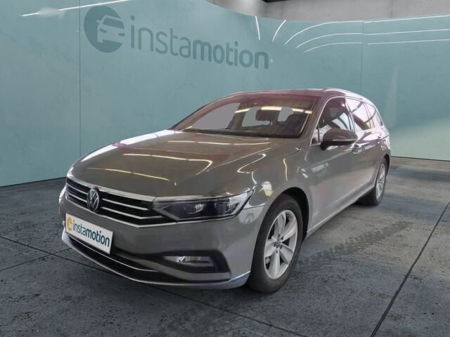 Grau Gebraucht 2022 VW Passat Elegance Kombi | 25.730 € (Fairer Preis) - Bild 1/2