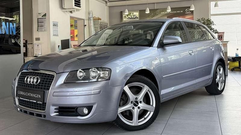 Akoyasilber Gebraucht 2006 Audi A3 Attraction Kleinwagen | 4.590 € (Guter Preis) - Bild 1/4