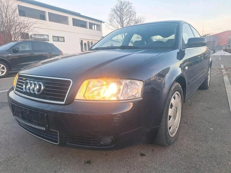 Blau Gebraucht 2002 Audi A6 Limousine | 890 € (Superpreis) - Bild 1/4