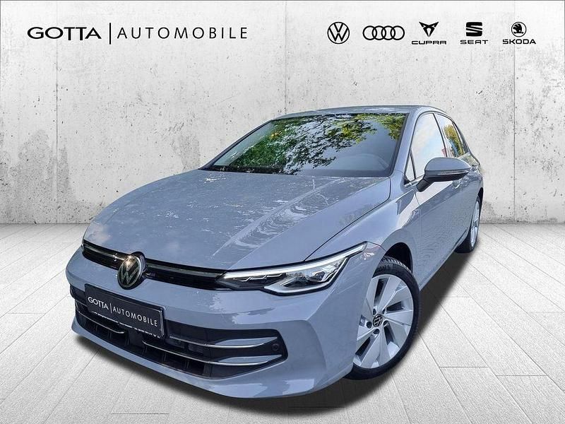 Grau Gebraucht 2025 VW Golf Style Limousine | 28.950 € (Fairer Preis) - Bild 1/4