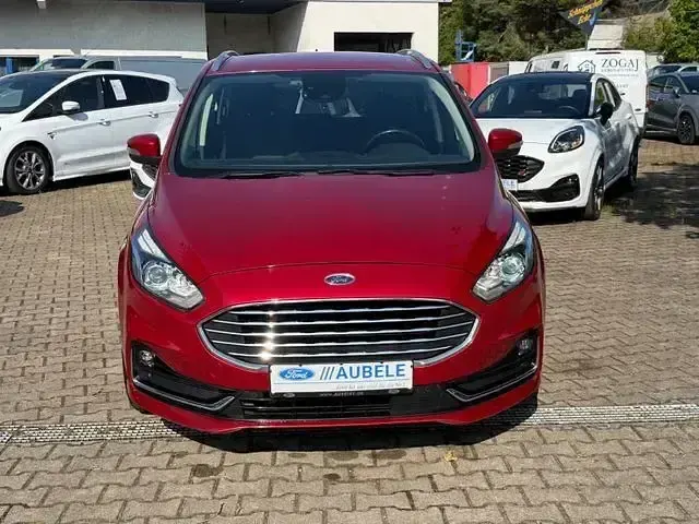 Gebraucht Ford S-MAX Titanium 150 PS (110 kW) 2021 Rot Van / Kleinbus