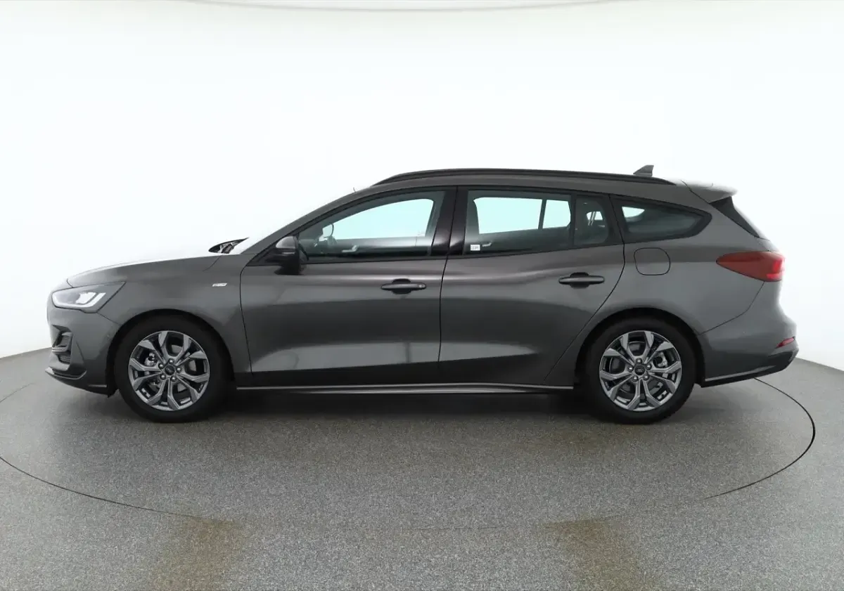 Gebraucht Ford Focus ST-Line 116 PS (85 kW) 2024 Schwarz Kombi