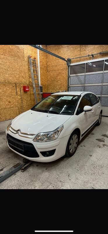 Weiß Gebraucht 2010 Citroën C4 Tonic Kombi | 3.250 € (Fairer Preis) - Bild 1/4