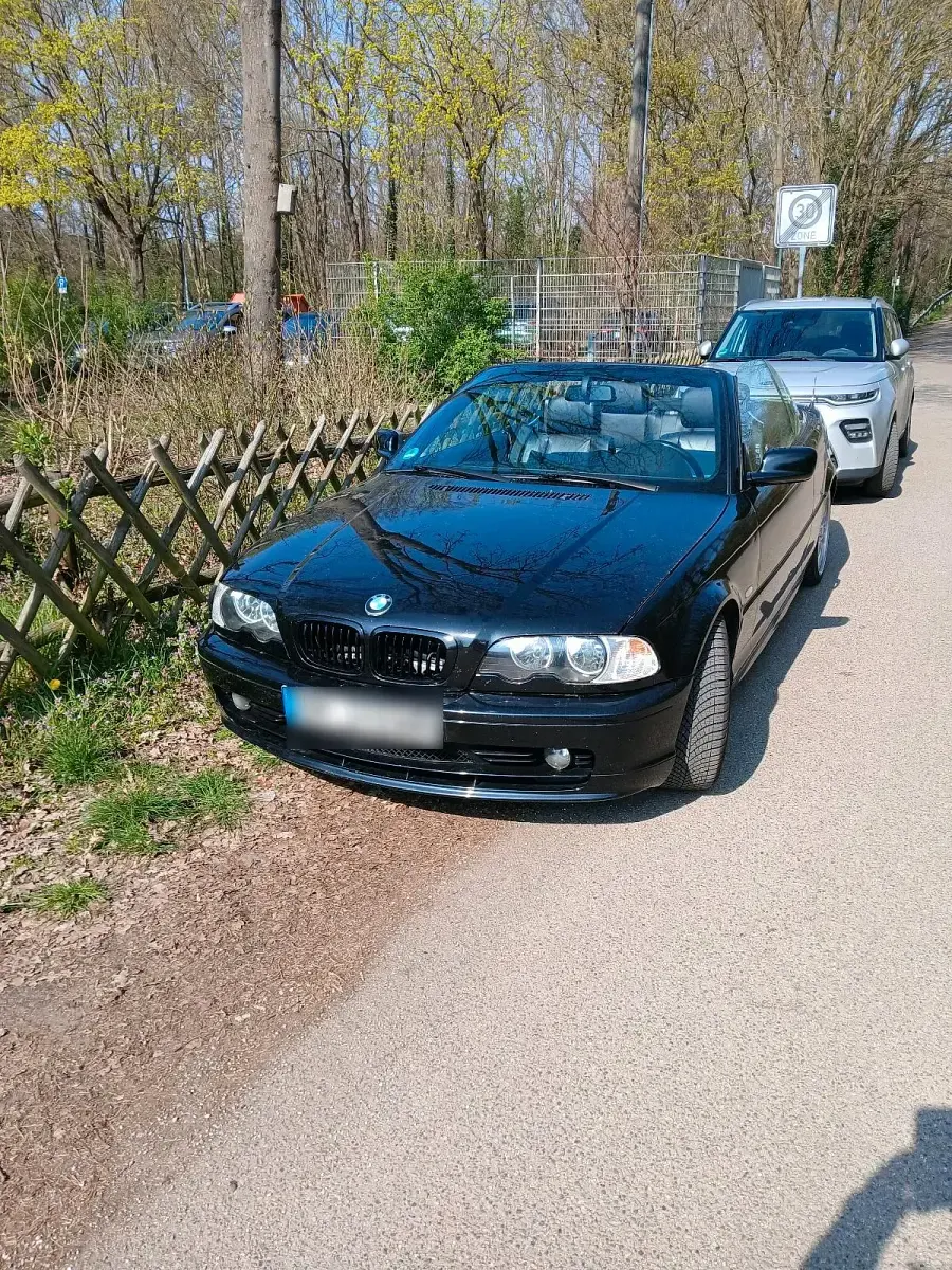 Gebraucht BMW 325 198 PS (145 kW) 2002 Schwarz Cabrio
