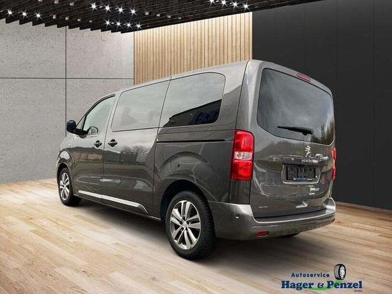 Gebraucht Peugeot Traveller Active 150 PS (110 kW) 2020 Andere Van / Kleinbus