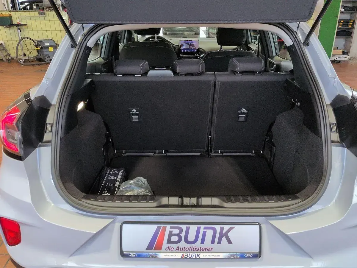Gebraucht Ford Puma Titanium 125 PS (91 kW) 2023 Gray matter (pn4eg) SUV