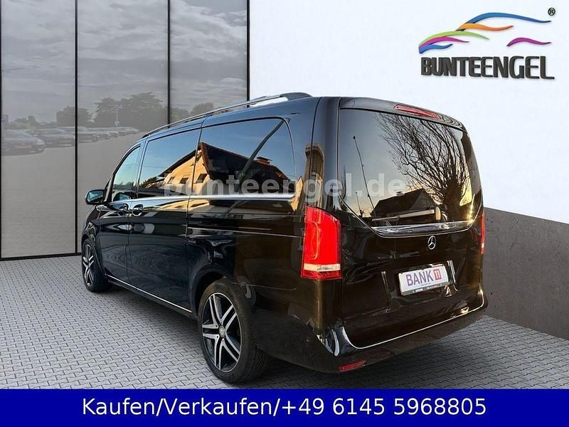 Gebraucht Mercedes V250 Avantgarde Edition 190 PS (139 kW) 2016 Schwarz Van / Kleinbus