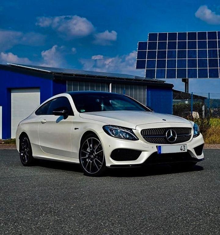 Weiß Gebraucht 2017 Mercedes C43 AMG AMG Coupé | 31.750 € (Fairer Preis) - Bild 1/4