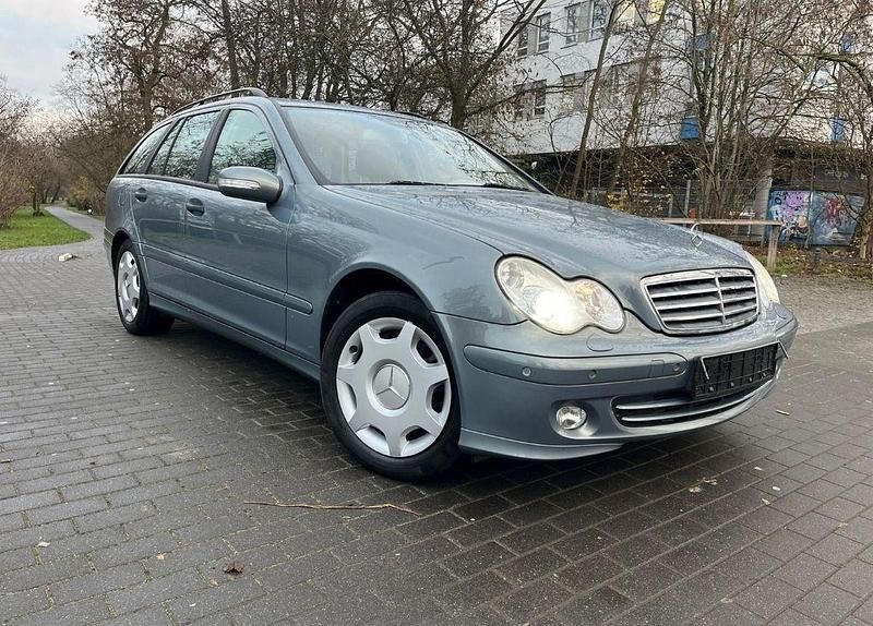 Gebraucht Mercedes C200 Avantgarde 163 PS (119 kW) 2006 Blau Kombi
