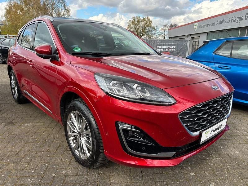 Gebraucht Ford Kuga Vignale 152 PS (111 kW) 2023 Lucidrot metallic (metallic) SUV