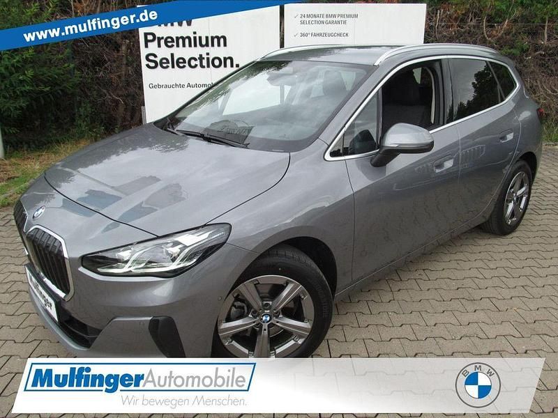 Grau Gebraucht 2023 BMW 218 Active Tourer Van / Kleinbus | 26.980 € (Guter Preis) - Bild 1/4