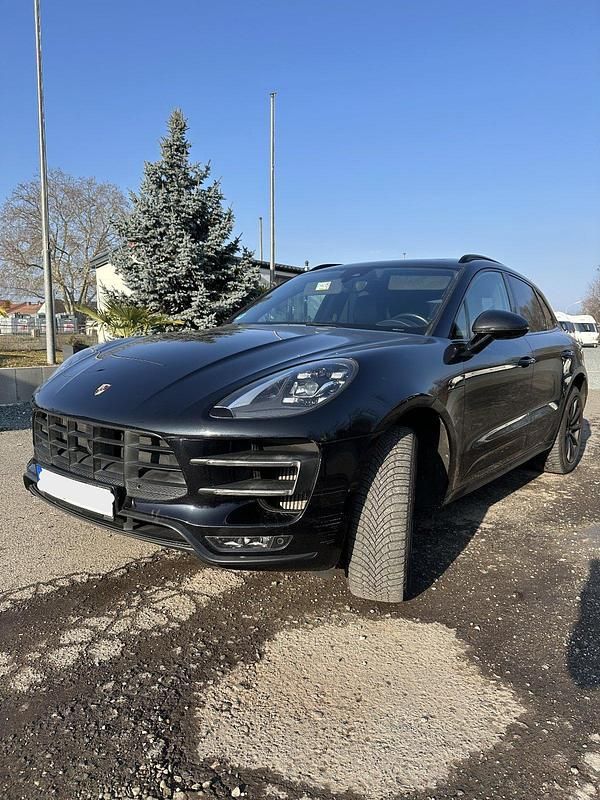 Gebraucht Porsche Macan Turbo 399 PS (293 kW) 2018 Schwarz SUV