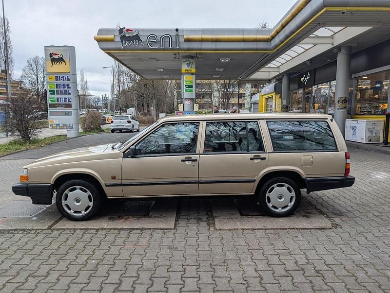Beige Gebraucht 1991 Volvo 940 Kombi | 4.500 € - Bild 1/4