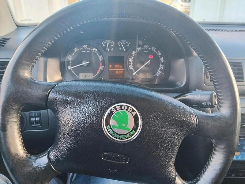 Gebraucht Skoda Octavia 102 PS (75 kW) 2002 Silber Kombi