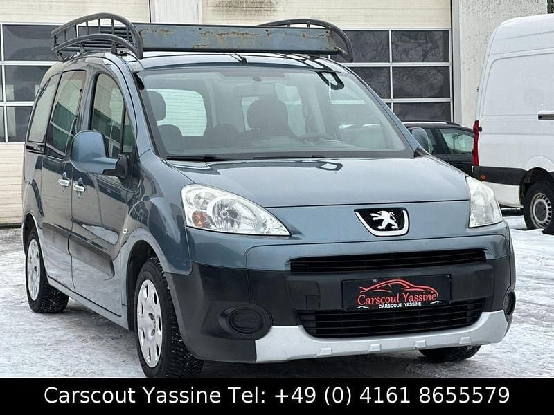 Grau Gebraucht 2011 Peugeot Partner Tepee Tendance Van / Kleinbus | 4.990 € (Fairer Preis) - Bild 1/4