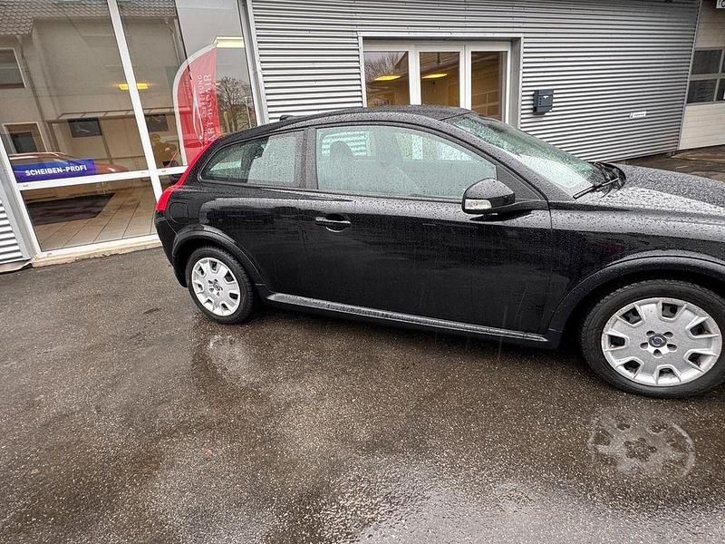 Gebraucht Volvo C30 114 PS (83 kW) 2010 Schwarz Kleinwagen