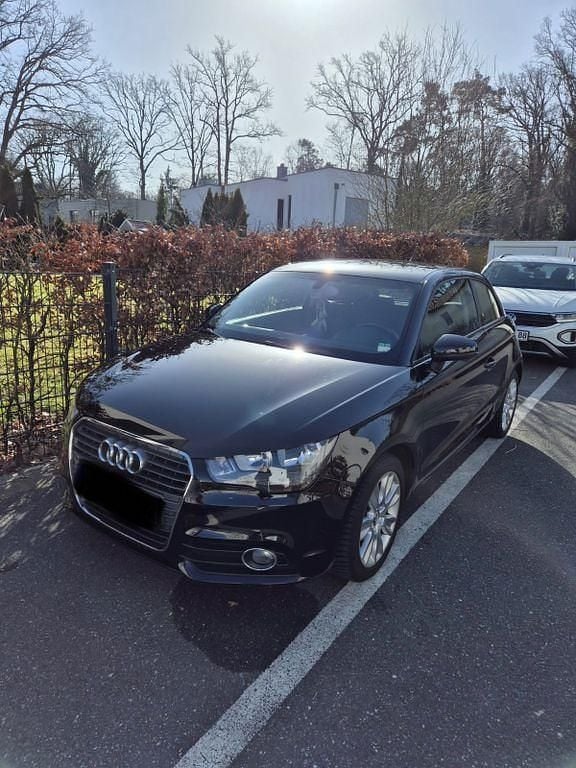 Gebraucht Audi A1 Attraction 105 PS (77 kW) 2010 Schwarz Kleinwagen