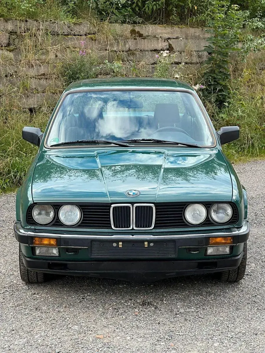 Gebraucht BMW 318 Sport Line 102 PS (75 kW) 1985 Grün Coupé