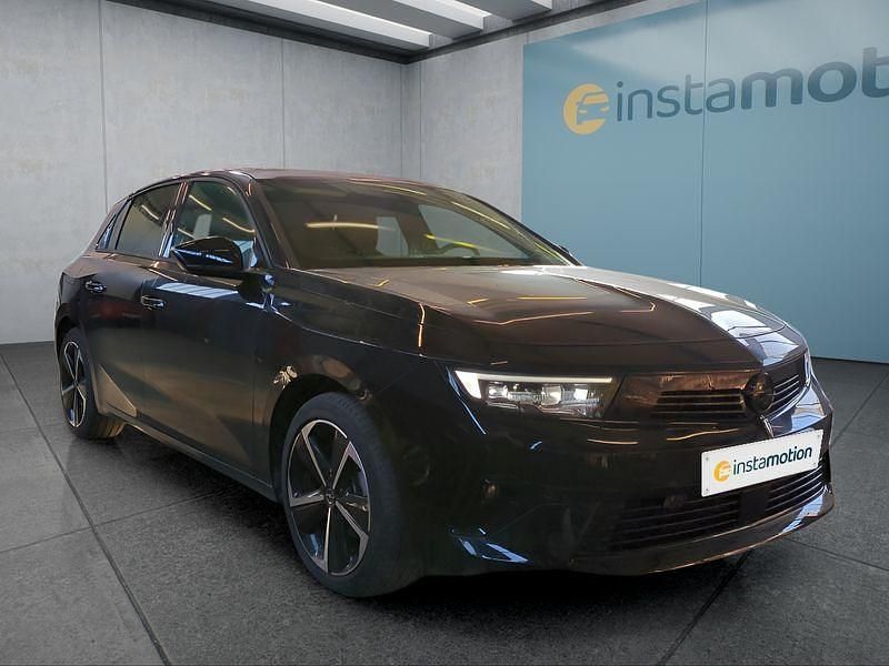 Gebraucht Opel Astra 131 PS (96 kW) 2024 Schwarz Limousine
