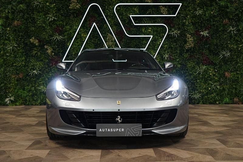 Second-hand Ferrari GTC4Lusso 610 CP (448 kW) 2017 Gri Break