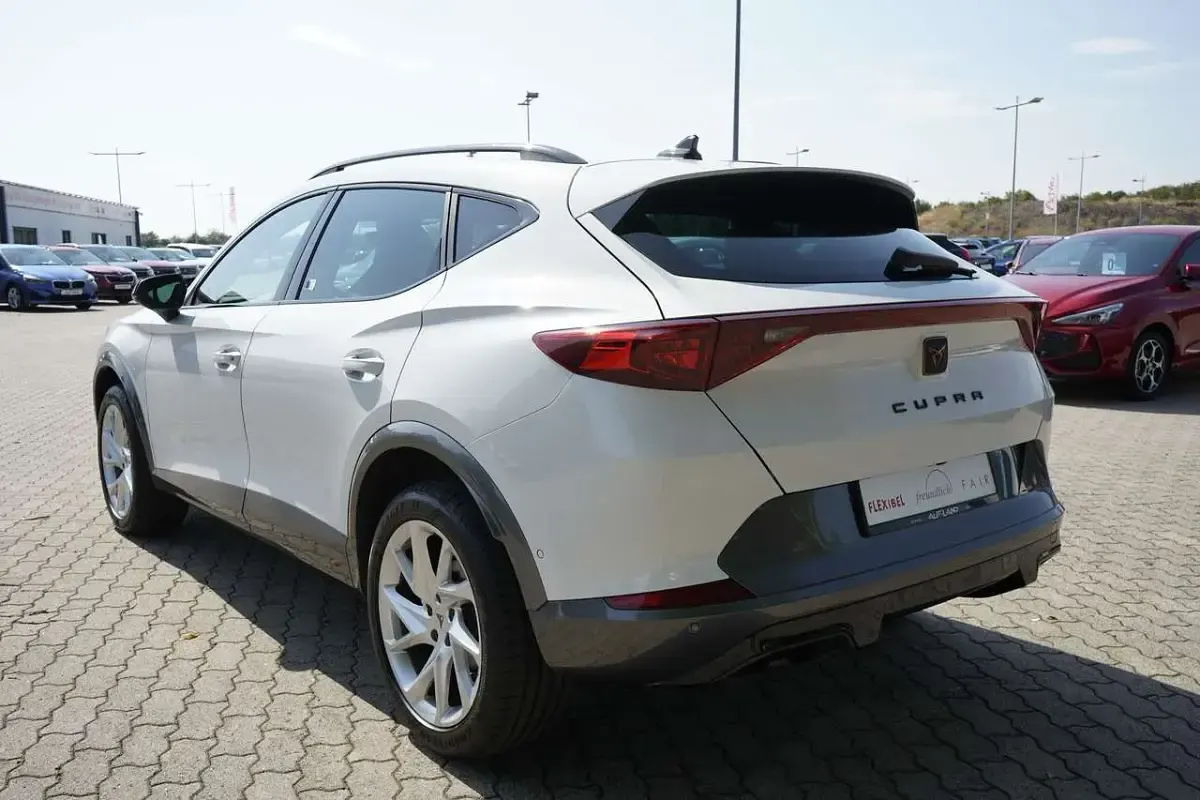 Gebraucht Cupra Formentor 190 PS (139 kW) 2023 Nevadaweissmet. SUV