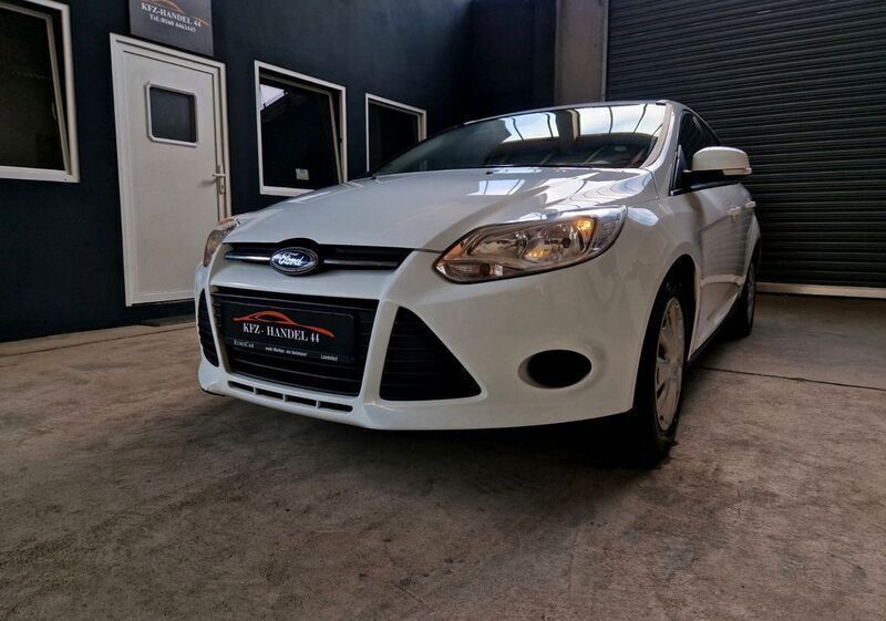 Weiß Gebraucht 2014 Ford Focus Trend Kombi | 3.500 € (Guter Preis) - Bild 1/4