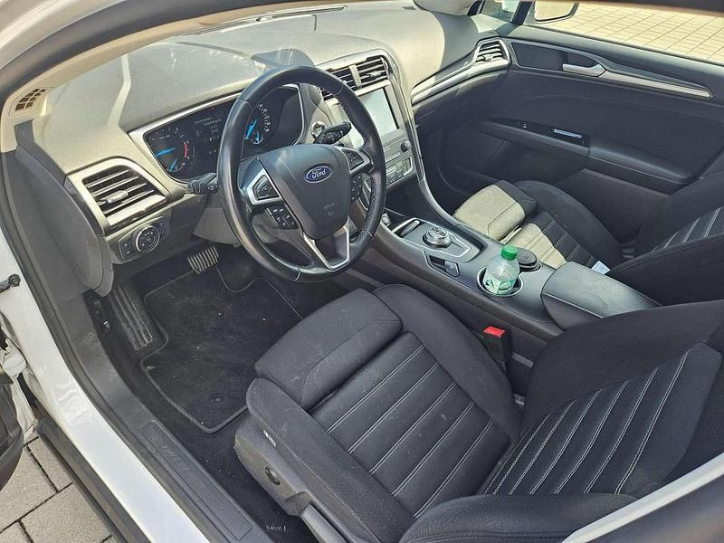 Gebraucht Ford Mondeo Trend 150 PS (110 kW) 2021 Frostweiß Kombi
